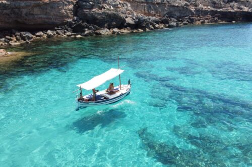 SAILING IN CALA SAONA